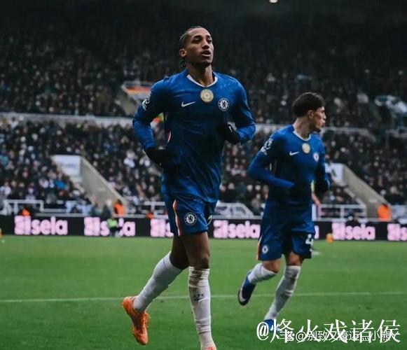 切尔西主场被纽卡连捅两刀，慢半拍追平还靠VAR撑腰，英超争冠难见稳健真面目